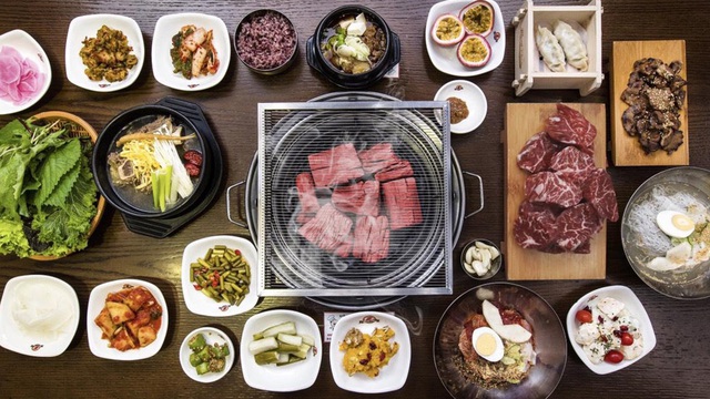 Qua phố Giảng Võ thưởng thức thịt nướng chuẩn vị Hàn Quốc - Ảnh 1.