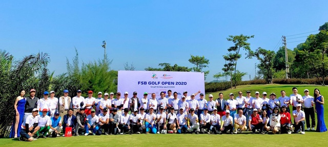 Viện Quản trị & Công nghệ FSB – Đại học FPT tổ chức giải Golf cho học viên và cựu học viên - Ảnh 1.