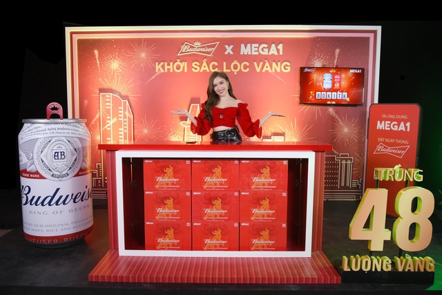 Xuất hiện trong TVC quảng bá của “Khởi sắc lộc vàng”, rapper HIEUTHUHAI lập tức gây bão với hình tượng cực chất - Ảnh 4.