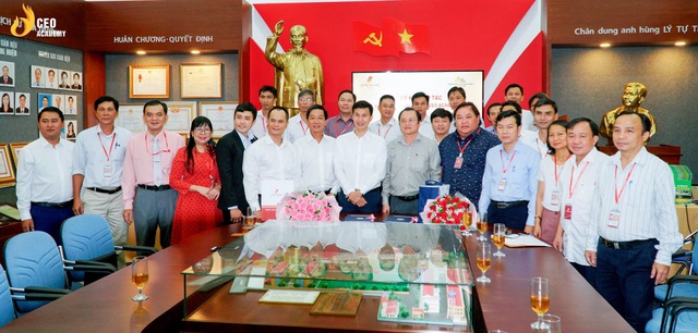 Công ty CP Trường huấn luyện doanh nhân CEO VN chính thức mở cơ sở tại TP.HCM, hiện thực hóa ước mơ CEO cho sinh viên Việt - Ảnh 4.