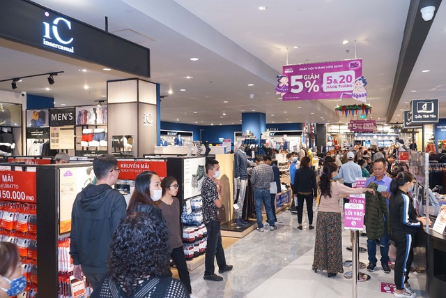 Cả Hải Phòng rộn ràng đi khai trương siêu thị AEON lớn nhất thành phố, hàng chục nghìn lượt khách tới mua sắm, trải nghiệm trong ngày mở cửa - Ảnh 9.