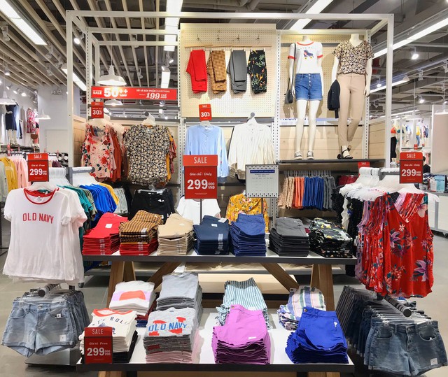 Rộn r&agrave;ng m&ugrave;a lễ hội c&ugrave;ng Old Navy với BST Holiday mới nhất v&agrave; tận hưởng ưu đ&atilde;i đến 50%++ - Ảnh 9.