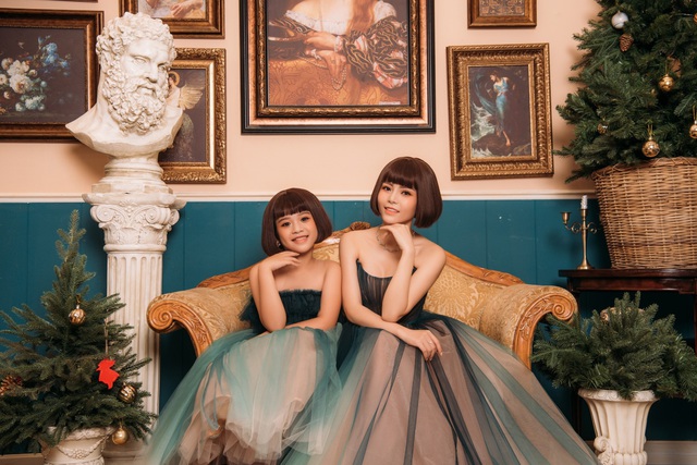 Model Kid Katherin Minh Vy và ca sĩ Đỗ Kim Thành hóa chị em trong bộ ảnh Noel - Ảnh 4.