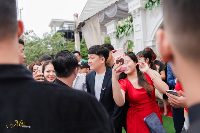 Trường Giang “đại náo” đám cưới “con nhà người ta” tại Đà Nẵng - Ảnh 1.