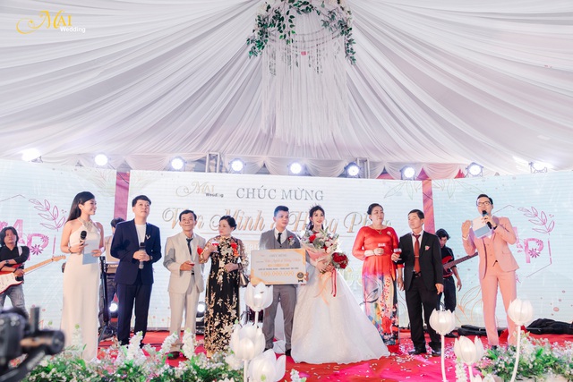 Trường Giang “đại náo” đám cưới “con nhà người ta” tại Đà Nẵng - Ảnh 2.