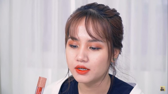 Sốt x&igrave;nh xịch thỏi son kem H&agrave;n mịn l&igrave; si&ecirc;u đỉnh vừa ra mắt khiến c&aacute;c beauty blogger đứng ngồi kh&ocirc;ng y&ecirc;n - Ảnh 7.