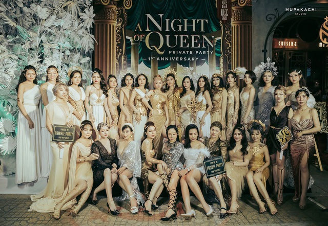 “Night of Queen” - Đêm tiệc mang phong cách Hy Lạp quy tụ dàn hotgirl đình đám Hà thành - Ảnh 1.