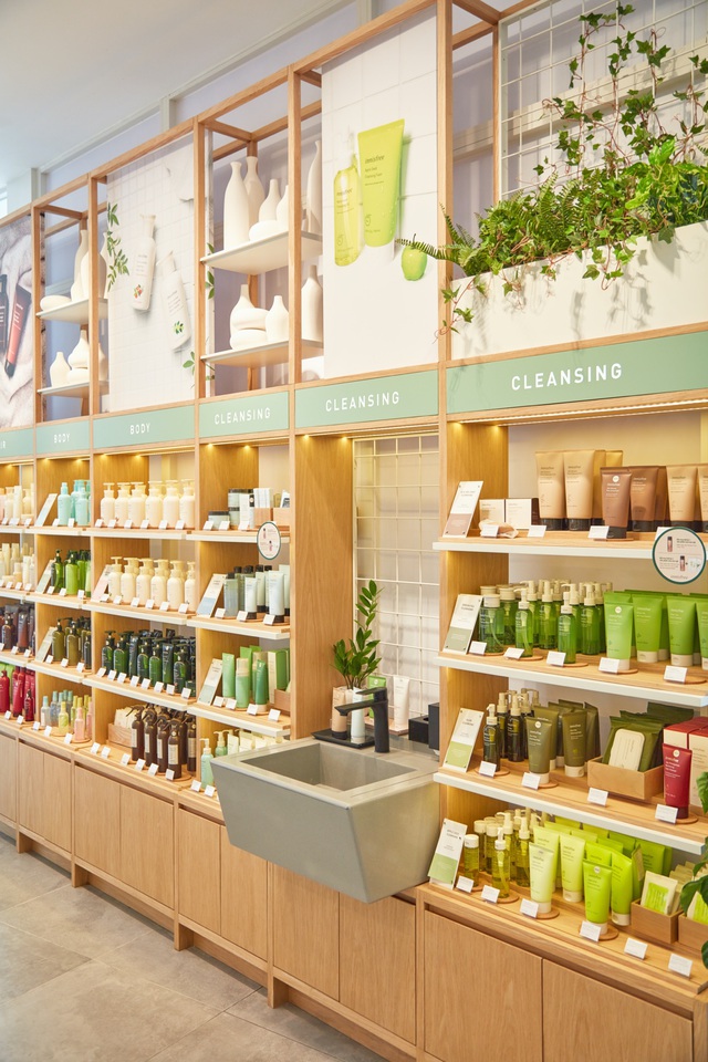 Mở rộng chuỗi cửa hàng thân thiện với môi trường, innisfree khai trương “điểm dừng chân xanh” đầu tiên tại Đà Nẵng - Ảnh 3.