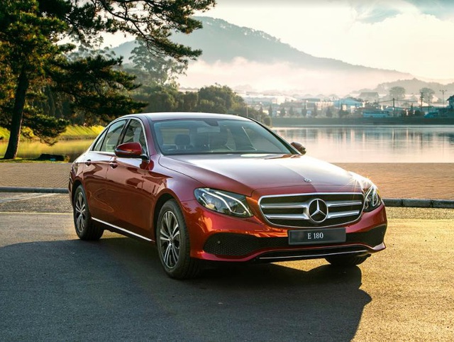 Vietnam Star Automobile chính thức ra mắt 9 mẫu xe mới của Mercedes-Benz năm 2020 - Ảnh 2.