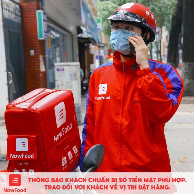 Cười ra nước mắt với 1001 style giao h&agrave;ng kh&ocirc;ng tiếp x&uacute;c thời C&ocirc; - v&iacute;t của c&aacute;c anh t&agrave;i xế &ldquo;quốc d&acirc;n&rdquo; - Ảnh 11.