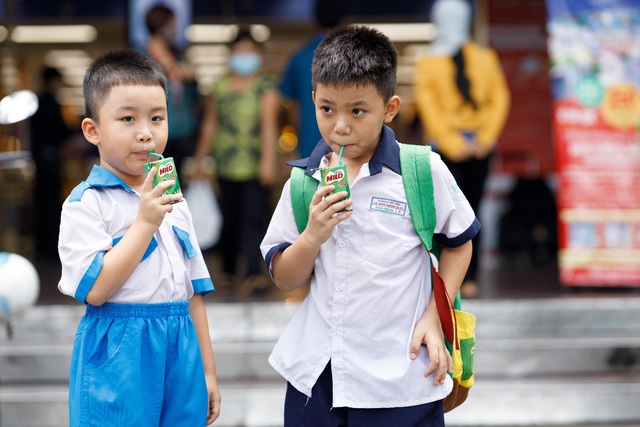 Bí kíp để mẹ có thể đồng hành, tiếp thêm năng lượng cho bé hào hứng quay lại trường - Ảnh 2.