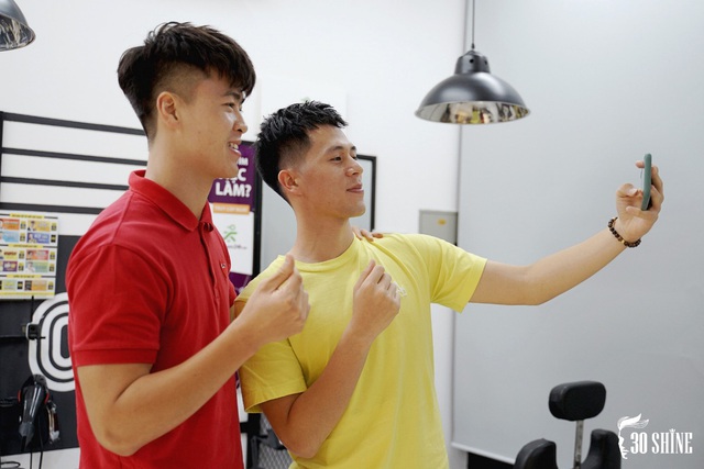 Duy Mạnh - Đình Trọng thử một lần “chơi lớn” kiểu tóc hot trend 2020 để xem fan có trầm trồ và cái kết - Ảnh 13.