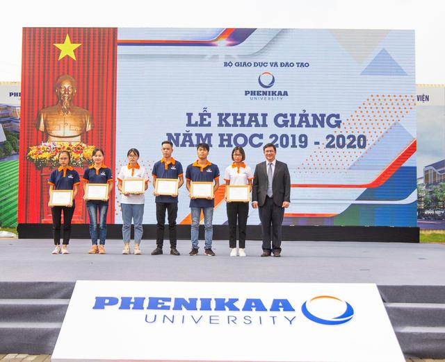 Săn học bổng đại học trong nước: Tại sao kh&ocirc;ng? - Ảnh 2.