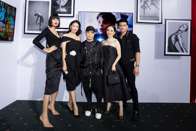 Binz, Touliver và Ninh Dương Lan Ngọc mở màn sự kiện ra mắt TV OLED 8K đầu tiên trên thế giới - Ảnh 7.