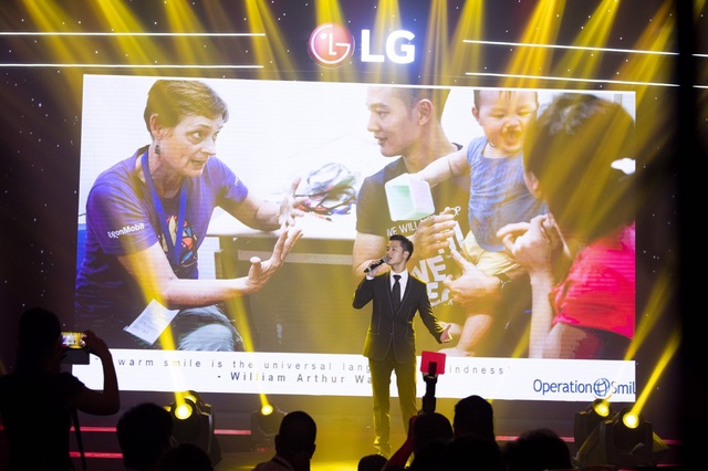 Ai là người đấu giá thành công chiếc TV OLED 8K đầu tiên, cùng LG ủng hộ tổ chức Operation Smile tại Việt Nam? - Ảnh 3.