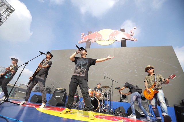 Red Bull tạo dấu ấn với Ngày Tích Cực, xác lập kỷ lục châu Á để lan tỏa năng lượng tích cực khắp Việt Nam - Ảnh 4.