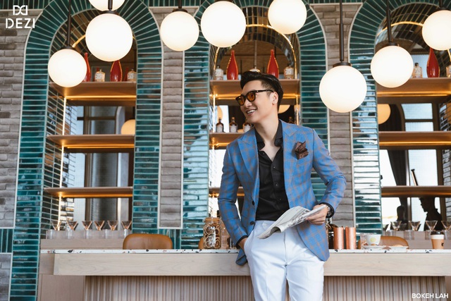 Diễn vi&ecirc;n Mạnh Trường h&oacute;a qu&yacute; &ocirc;ng lịch l&atilde;m trong BST vest mới nhất của thương hiệu thời trang DEZI đ&igrave;nh đ&aacute;m - Ảnh 5.