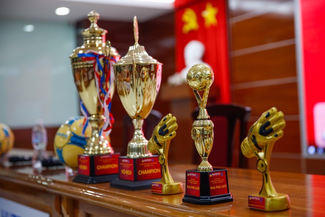 19 trường Đại học, Cao đẳng tranh cúp Futsal Sinh viên HUTECH mở rộng lần 4 - 2020 - Ảnh 3.