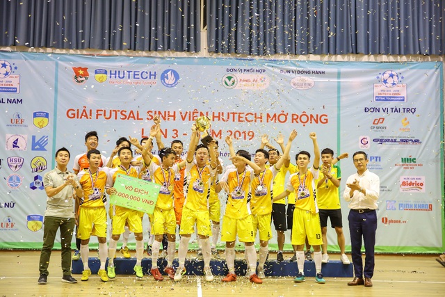 19 trường Đại học, Cao đẳng tranh cúp Futsal Sinh viên HUTECH mở rộng lần 4 - 2020 - Ảnh 4.