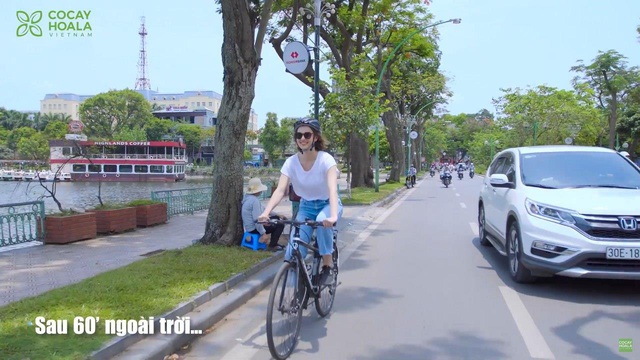 G&aacute;i xinh người Ph&aacute;p bị thuyết phục bởi tu&yacute;p kem chống nắng thương hiệu Việt gi&aacute; chỉ hơn 200k - Ảnh 4.