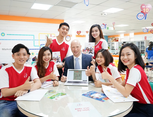 X&eacute;t tuyển học bạ: Giải ph&aacute;p giảm tải nỗi lo trước thềm thi THPT - Ảnh 3.