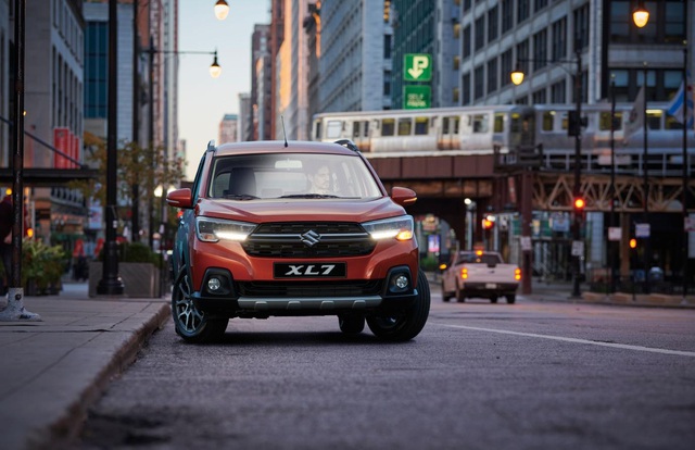 Lộ diện Suzuki XL7 hoàn toàn mới: Hứa hẹn soán ngôi vương trong phân khúc SUV 7 chỗ - Ảnh 1.