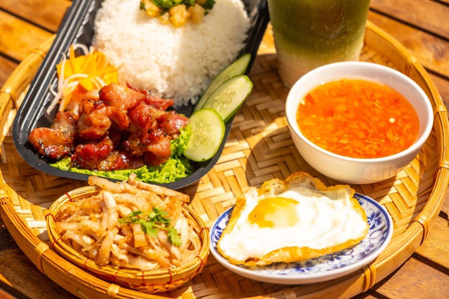 Bỏ túi ngay loạt món ngon Sài thành có giá siêu đặc biệt chỉ 1K, duy nhất tại NowFood - Ảnh 4.