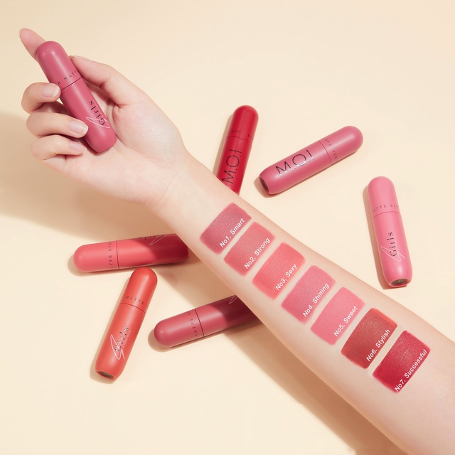 Hà Hồ đích thân makeup cho mẹ, giúp mẹ “hack tuổi” khiến dân tình há hốc mồm - Ảnh 8.