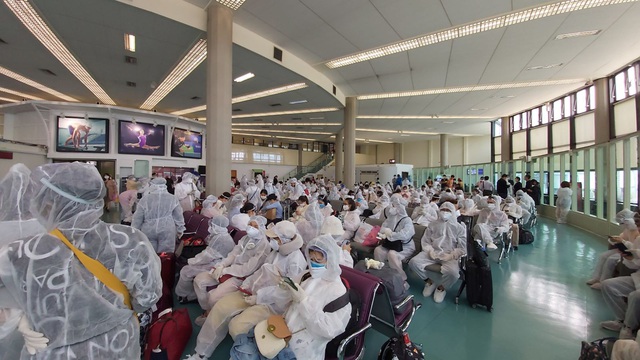 Vietjet tiếp tục đón hàng ngàn công dân từ Singapore, Đài Loan, Thái Lan, Brunei, Indonesia, Myanmar và Hàn Quốc về nước an toàn - Ảnh 2.