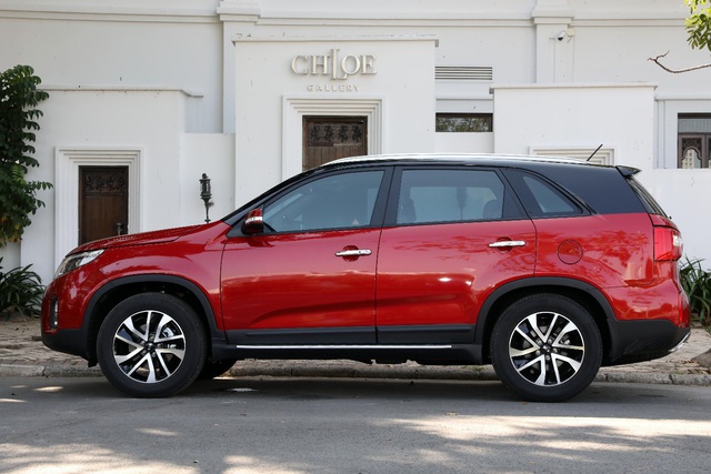 Giá xe Kia Sorento chưa bao giờ tốt như thế tại Việt Nam - Ảnh 2. Giá xe Kia Sorento chưa bao giờ tốt như thế tại Việt Nam - Ảnh 2.