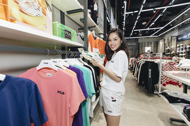 Gil Lê và dàn fashionista Sài thành tụ hội trong ngày FILA ra mắt cửa hàng đầu tiên tại Việt Nam - Ảnh 8.