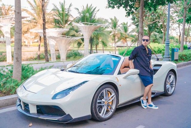 Chi&ecirc;m ngưỡng si&ecirc;u xe Lamborghini độc nhất của doanh nh&acirc;n S&agrave;i th&agrave;nh Vũ Mạnh Cầm - Ảnh 4.