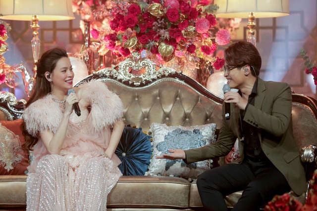 Hồ Ngọc Hà khiến khán giả “vỡ òa” khi song ca cùng Hà Anh Tuấn trong Private Show - Ảnh 4.