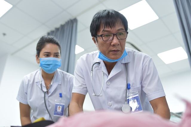 &ldquo;Lửa ấm&rdquo;: Những con người với triết l&yacute; &ldquo;một người v&igrave; mọi người&rdquo; - Ảnh 5.