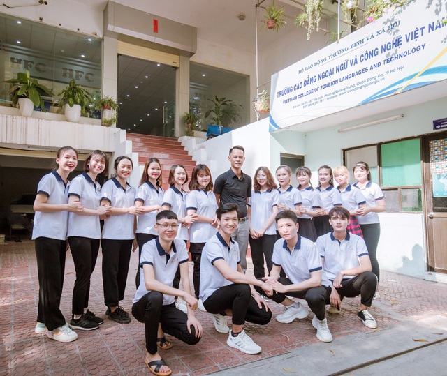 Trường Cao đẳng Ngoại ngữ và Công nghệ Việt Nam dành nhiều học bổng cho tân sinh viên - Ảnh 1.