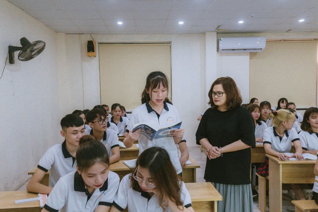 Trường Cao đẳng Ngoại ngữ và Công nghệ Việt Nam dành nhiều học bổng cho tân sinh viên - Ảnh 2.