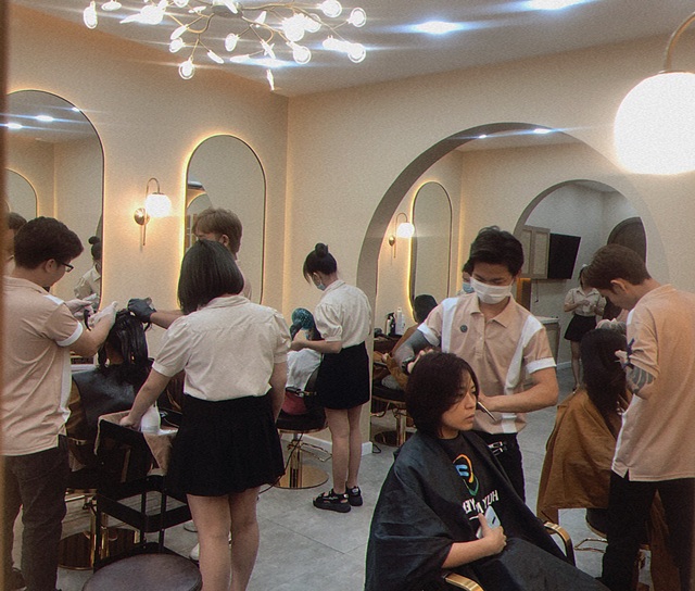 Bật mí hair salon siêu xinh tại thành phố Hồ Chí Minh - Ảnh 11.