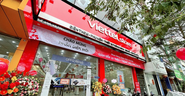 Trẻ trung, tươi mới là điều mà ai cũng thấy khi Viettel Store thay đổi nhận diện thương hiệu mới - Ảnh 1.