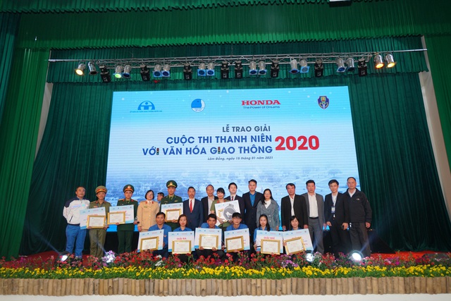 Sôi nổi Vòng chung kết và Lễ trao giải cuộc thi “Thanh niên với Văn hóa giao thông” năm 2020 - Ảnh 1.