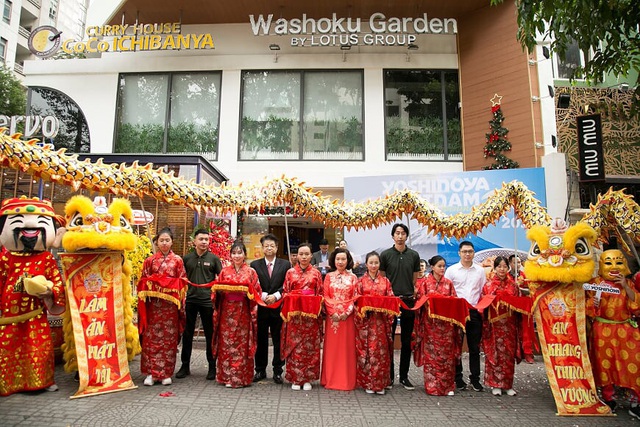 Yoshinoya khai trương nhà hàng đầu tiên tại Việt Nam - Ảnh 1.