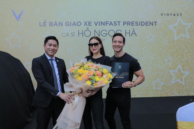 Hà Hồ và Kim Lý tiếp tục ủng hộ thương hiệu Việt khi sở hữu thêm VinFast President - Ảnh 1.