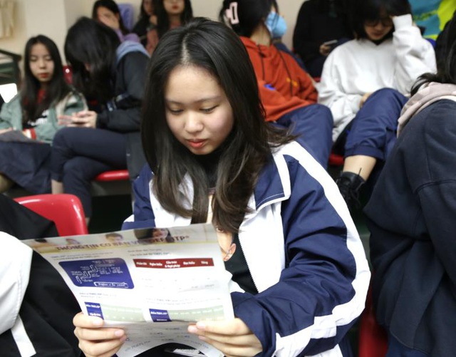 Khám phá TOEFL ITP - Tấm vé điểm 10 Tiếng Anh tốt nghiệp THPT và tuyển thẳng vào đại học top đầu Việt Nam - Ảnh 6.