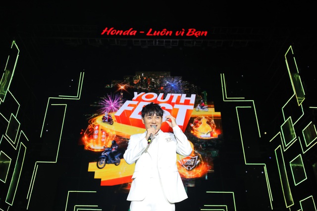 Đen Vâu không đưa Binz về nhà mà lại cùng xuất hiện tại đại nhạc hội Youth Fest - Honda Countdown - Hành trình hạnh phúc chặng Đà Nẵng - Ảnh 9.