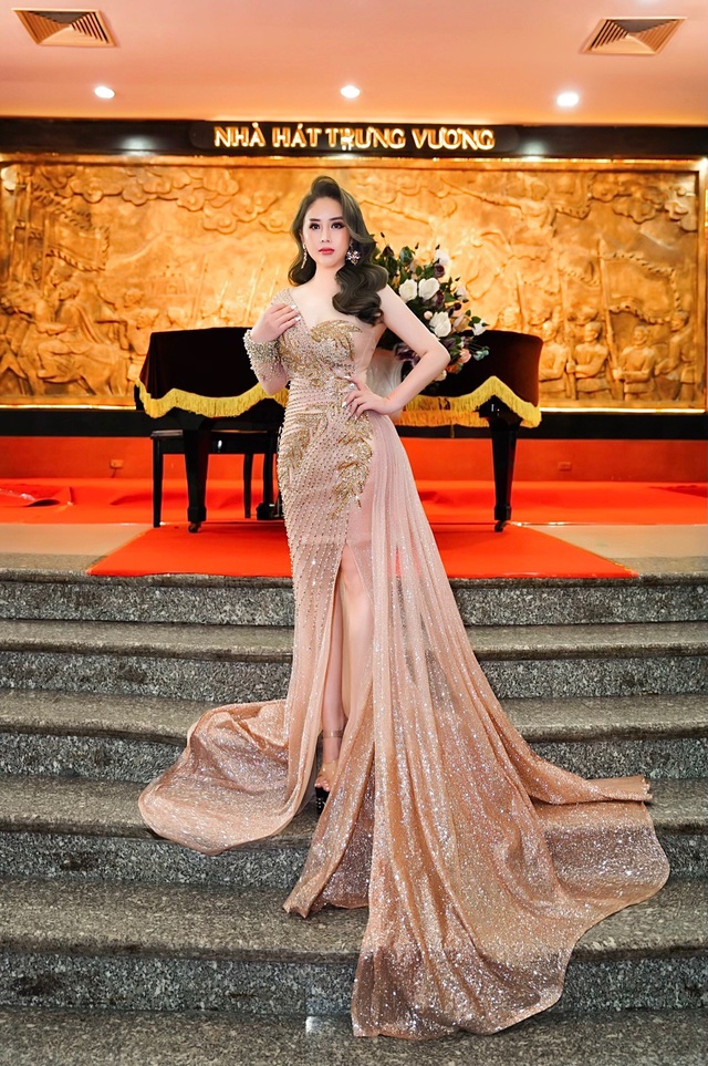 Hoàng Thị Thảo Nguyên nổi bật tại hàng ghế giám khảo chung kết Hoa hậu Doanh nhân Việt Nam Toàn cầu 2020 - Ảnh 3.
