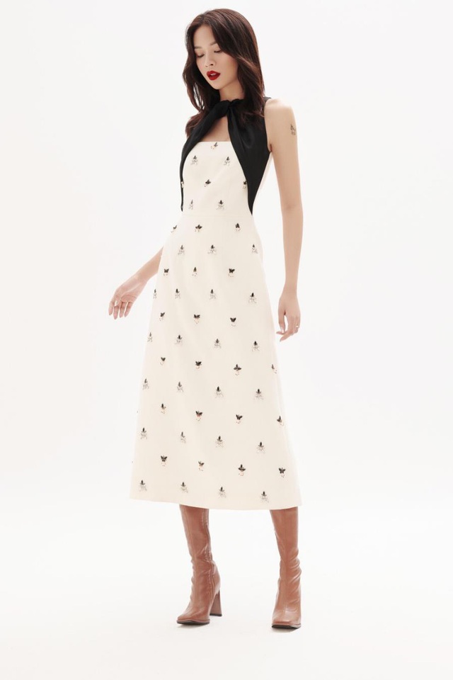 Salim v&agrave; Ph&iacute; Phương Anh thời thượng khoe thần th&aacute;i high-fashion trong BST từ NTK Nguyễn Phương Đ&ocirc;ng - Ảnh 8.
