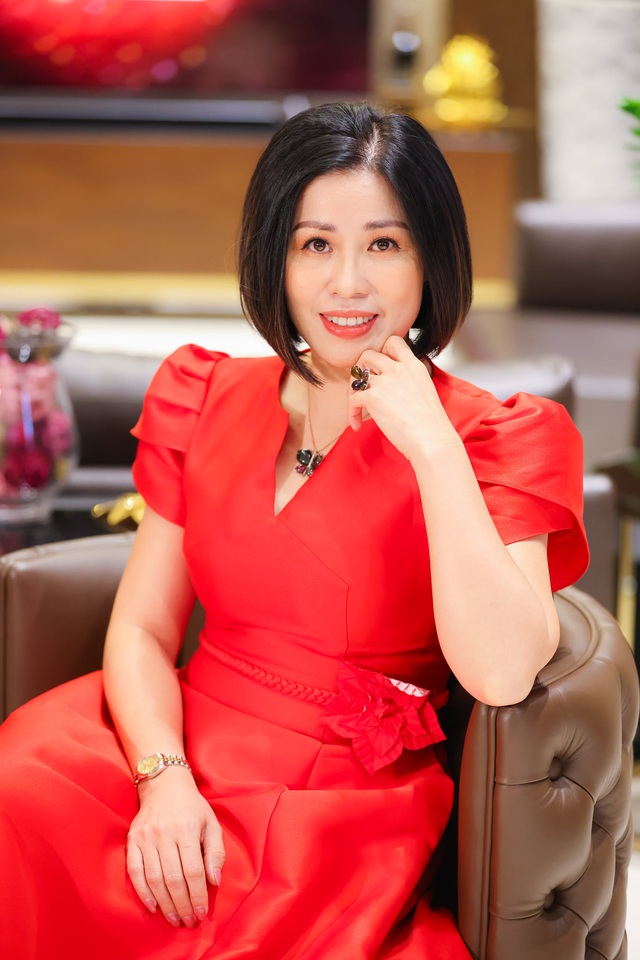 Nancy Ngô Thị Bích Quyên, từ doanh nhân đến người phụ nữ truyền cảm hứng cho cộng đồng - Ảnh 1.