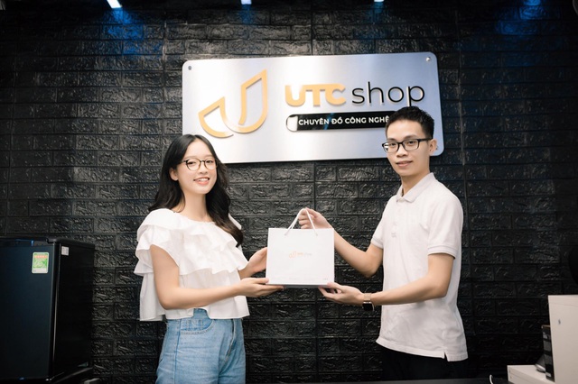 Chủ cửa hàng điện thoại Vũ Ngọc Duy chia sẻ bí quyết kinh doanh điện thoại giữa thời dịch - Ảnh 1.