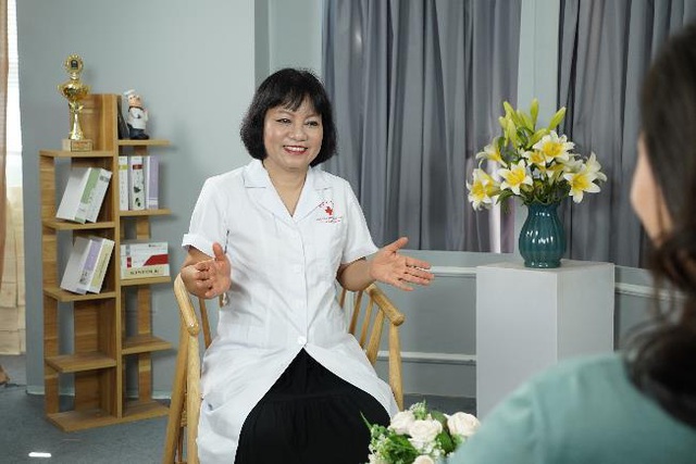 Bác sỹ nói gì về lợi ích của việc chăm sóc sức khỏe bằng tắm onsen - Ảnh 1.