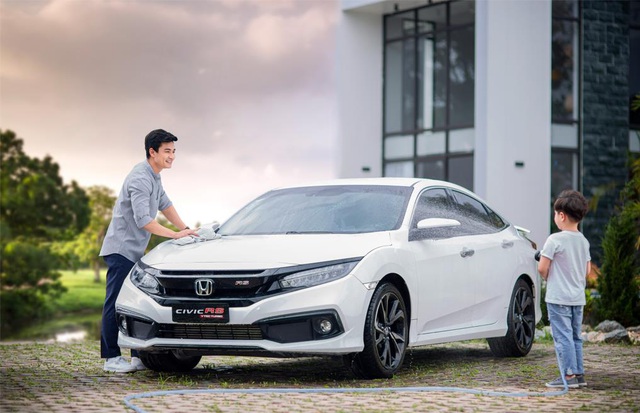 Honda Việt Nam hỗ trợ 100% phí trước bạ cho Civic, HR-V và Brio trong tháng 11 - Ảnh 1.