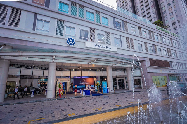 Showroom chuẩn toàn cầu mới đầu tiên của Volkswagen tại Việt Nam - Ảnh 1.